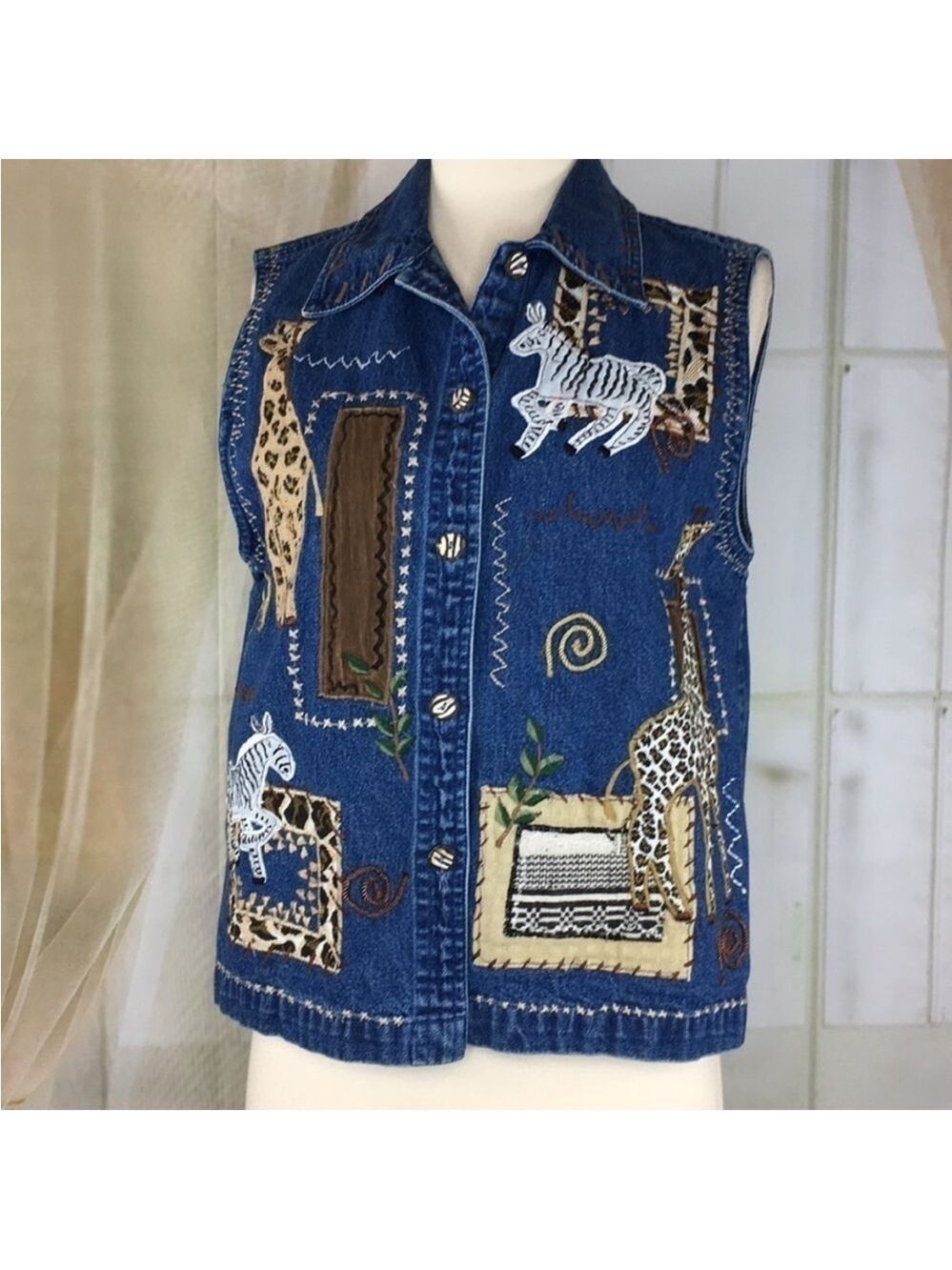 DRESS Barn Denim Animal
Embroidered Vest M